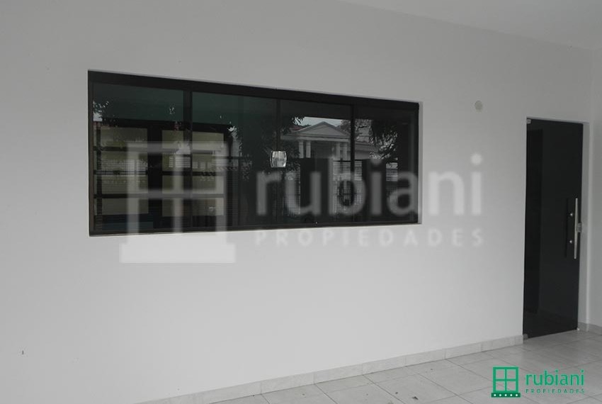 Juan-Carlos-Moreno-triplex-asuncion-rubiani-propiedades-venta-inmueble-12